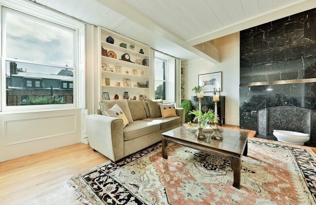 Foto del edificio - 124 Beacon St