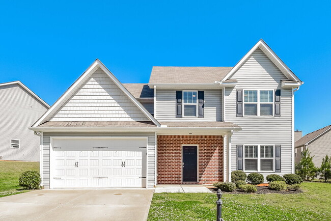 Building Photo - 643 Fieldcrest Dr