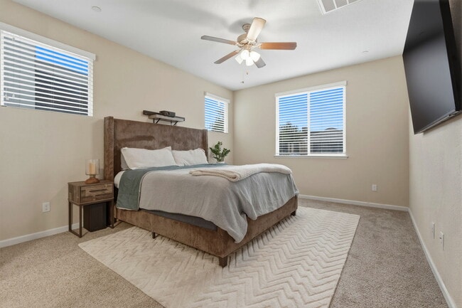 Foto del edificio - 1161 Greenbrier Dr