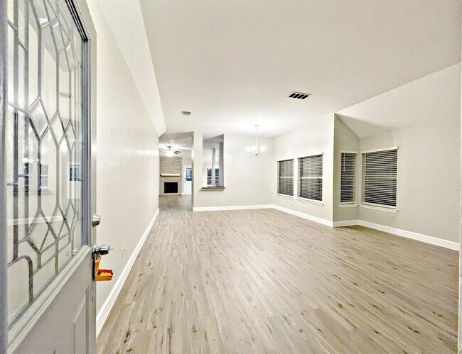 Building Photo - 8501 Priest River Dr