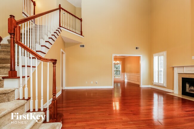 Foto del edificio - 1033 Bidwell Cir