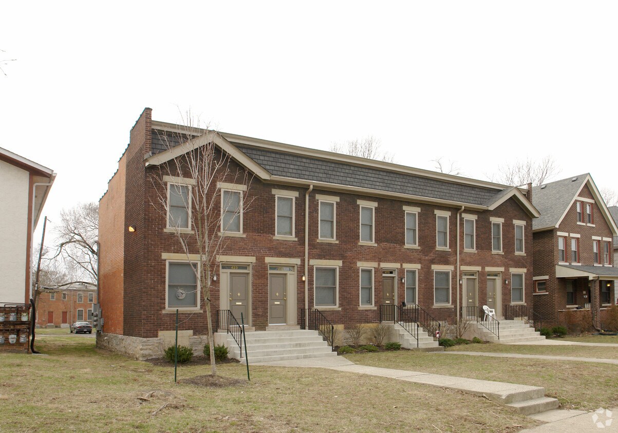 Primary Photo - 415-423 E 12th Ave
