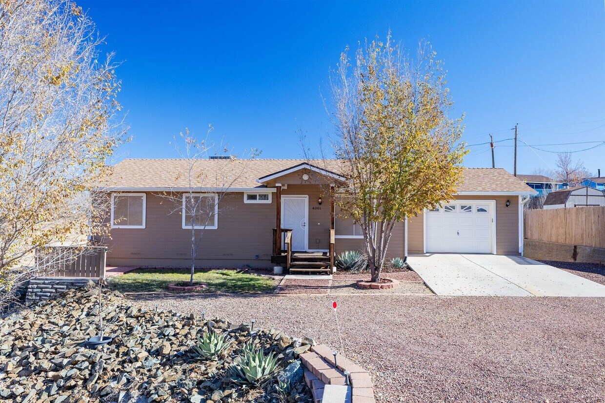 Primary Photo - 3 Bedroom, 2 Bath Ranch Style Home in Pres...