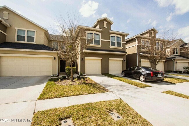 Building Photo - 12286 Black Walnut Ct