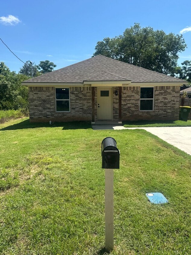 Foto principal - Brand New Home