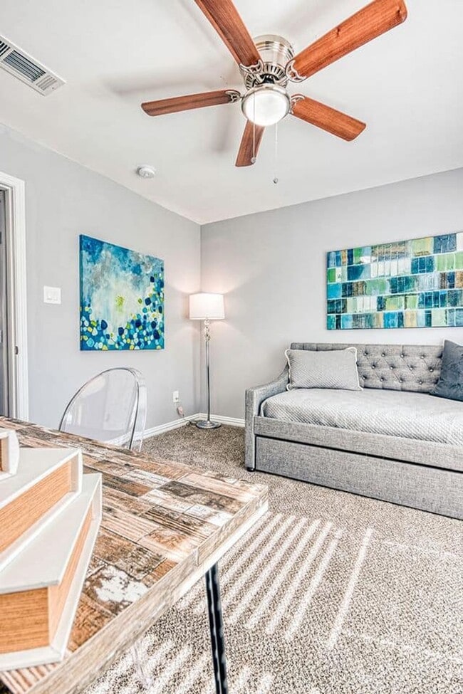 Building Photo - The Residences of White Rock Lake