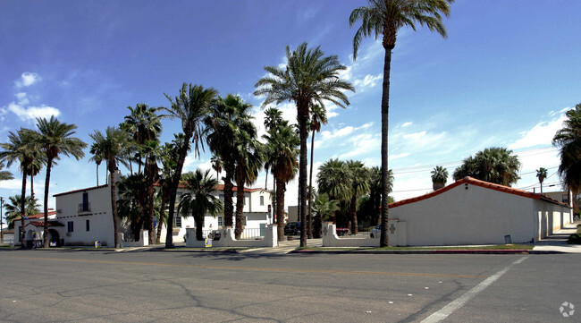 Foto del edificio - El Solano Apartments