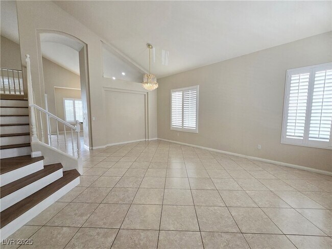 Building Photo - 200 Tayman Park Ave