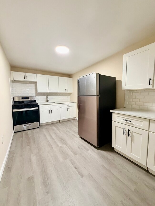 Photo - 1920 Brunner St House