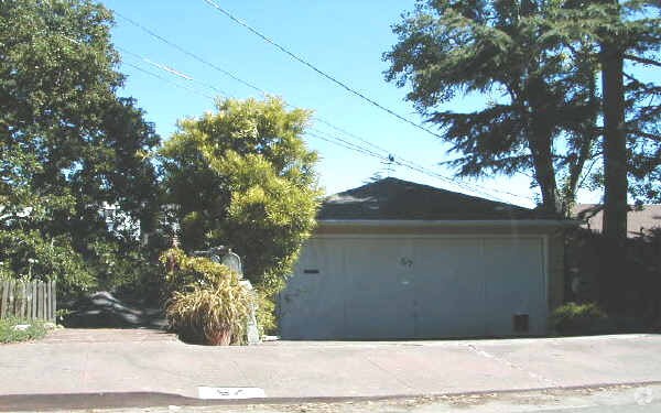 Primary Photo - 57 Edgecroft Rd