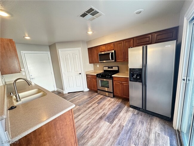 Foto del edificio - 10402 Melon Cactus St