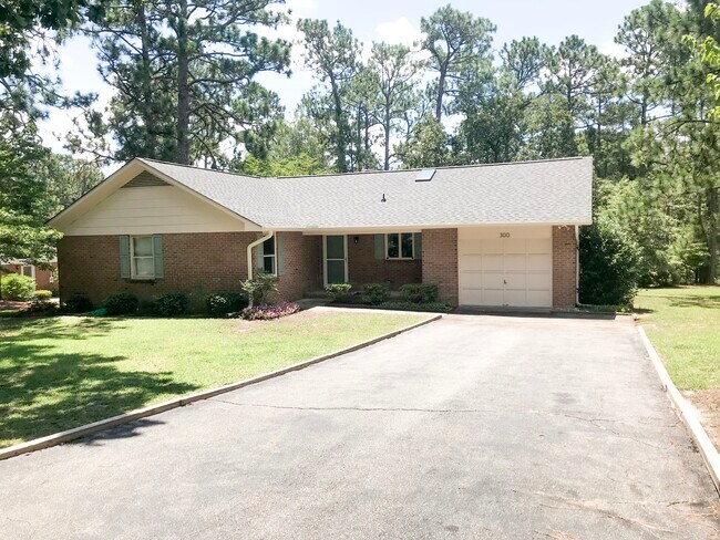 Foto del edificio - 300 Selkirk Trail