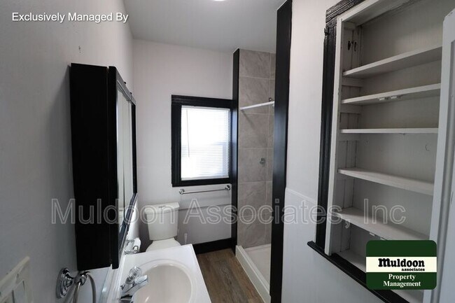 Foto del edificio - 1037 Pine St