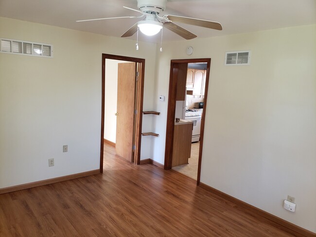 Living Room - 1221 Derbydale Rd