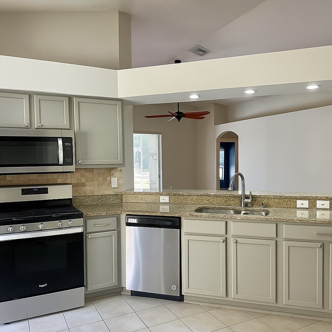 Building Photo - 4707 Wessex Way