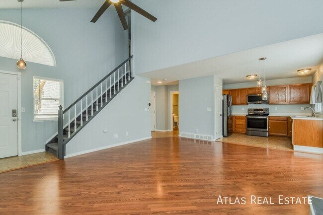 Foto del edificio - 6170 Iverson Ct