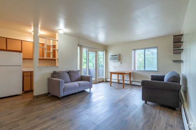 1BR, 1BA - 700SF - Corner Balcony - Living/Dining Room - 323 Packard St