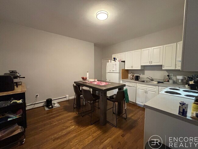 Foto del edificio - 17 Stearns Rd