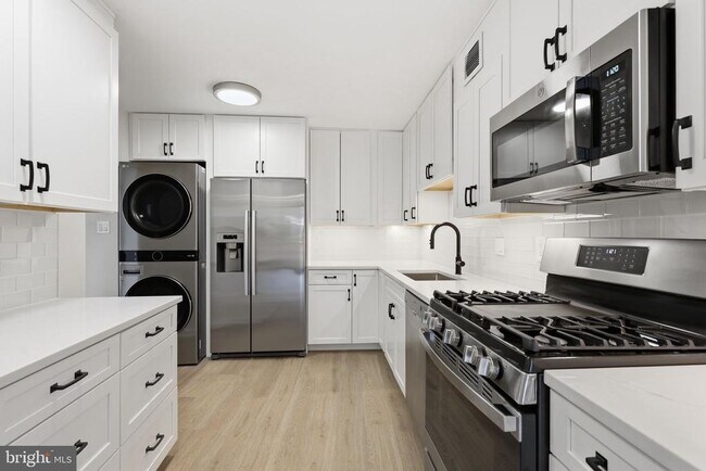 Foto del edificio - 4620 N Park Ave