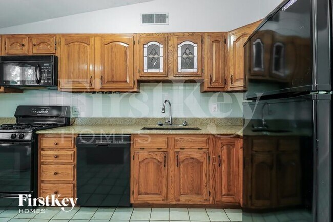 Foto del edificio - 445 Ridge Dr