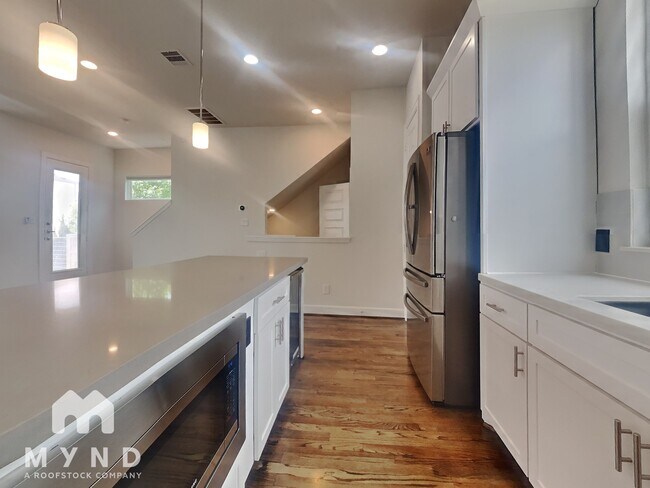 Building Photo - 353 Eado Park Cir