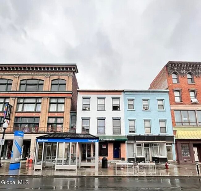 Building Photo - 151 S Pearl St