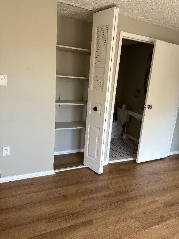 Building Photo - 12417 Hickory Tree Way