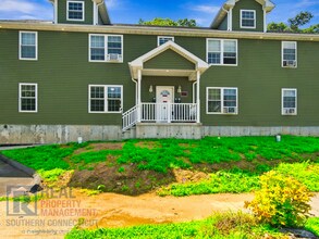 Building Photo - 44 Huntington Rd