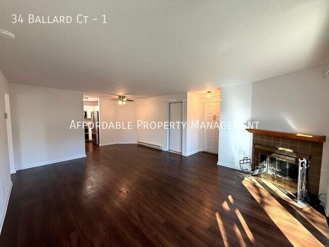 Foto del edificio - 34 Ballard Ct