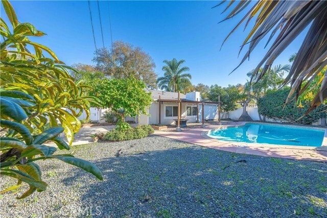 Primary Photo - 2371 Park Ave