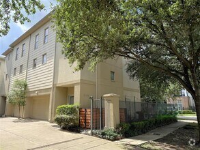 Building Photo - 2125 Roy St
