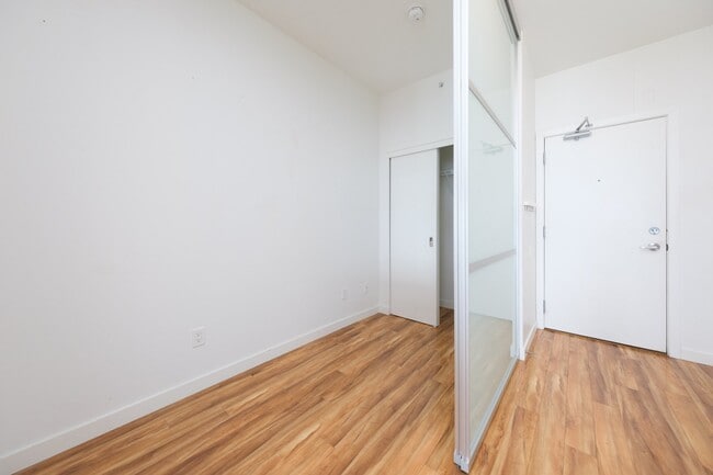 Photo du bâtiment - 289 6th Av E