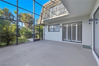 Building Photo - 514 11th Ave S