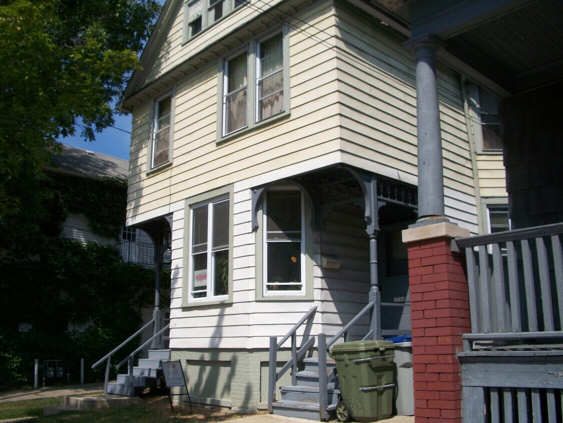 Foto principal - 1734 N Arlington Pl