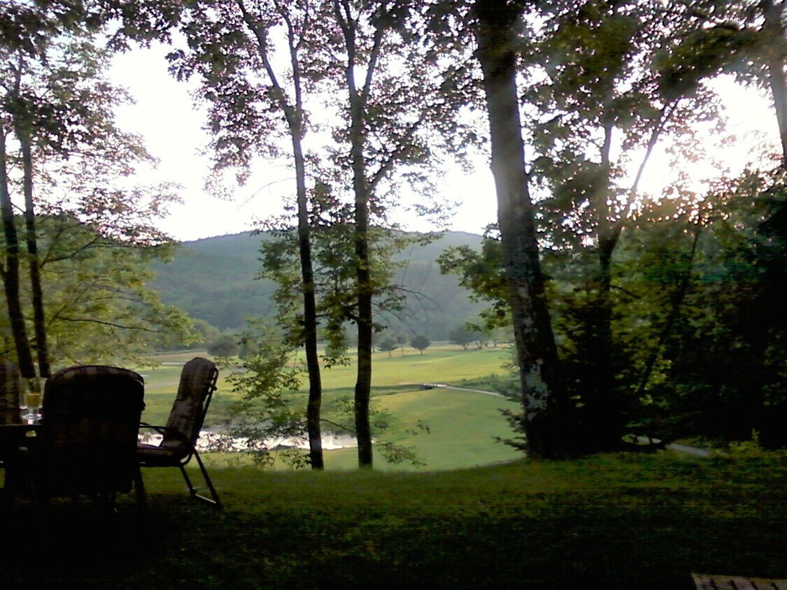 81 Fairway Dr, Ashland, NH 03217 Townhome Rentals in Ashland NH