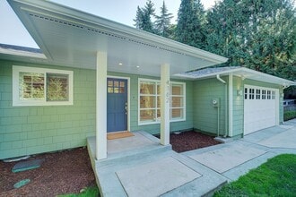 Building Photo - 4162 W Mercer Way