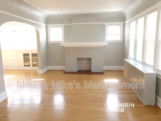 Foto del edificio - 6424 W Chambers St