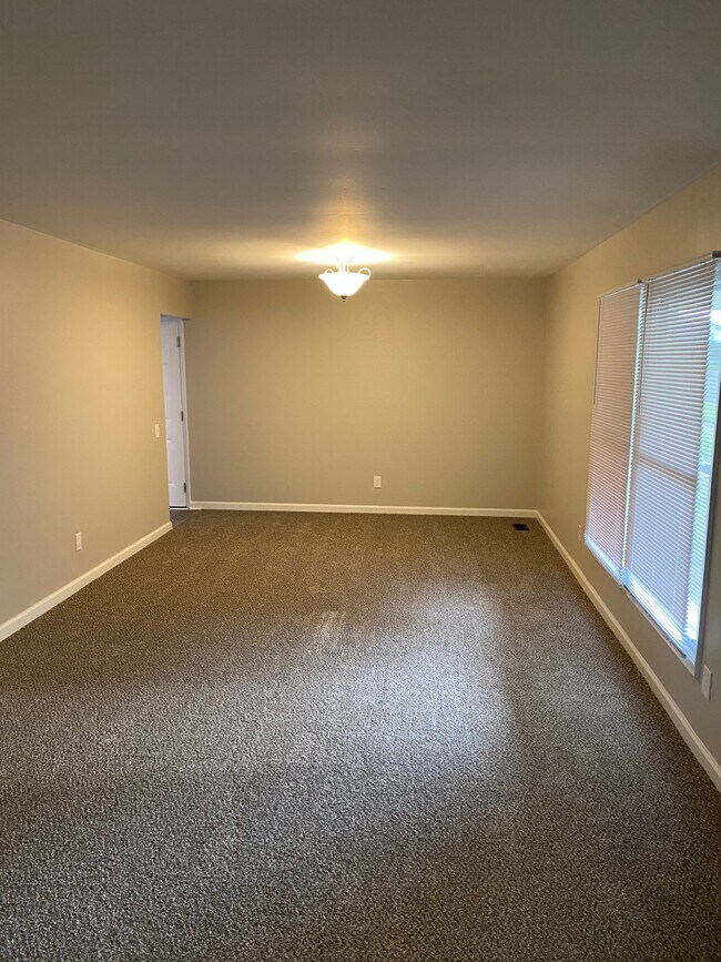 Building Photo - 12031 Jerries Ln
