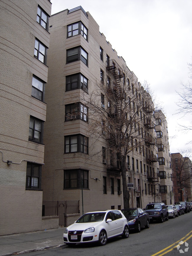 Foto del edificio - 725 West 184th Street