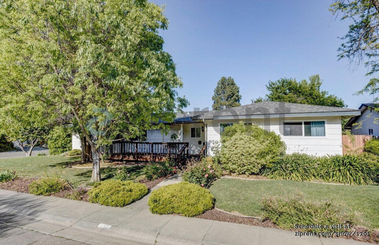 Foto principal - 950 Pecan Pl