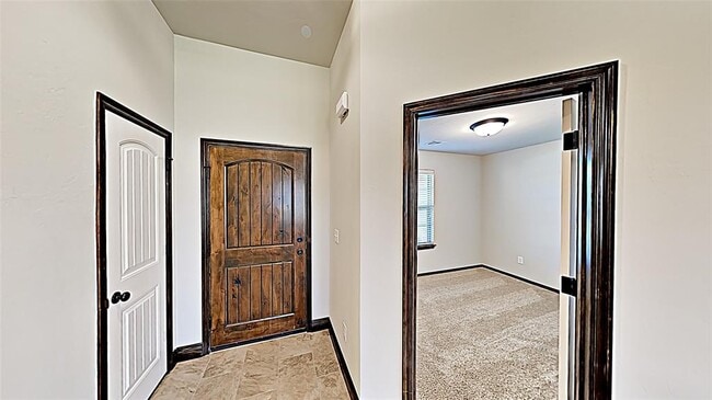 Building Photo - 11025 SW 33rd St