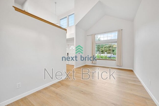 Building Photo - 3523 257th Ave SE