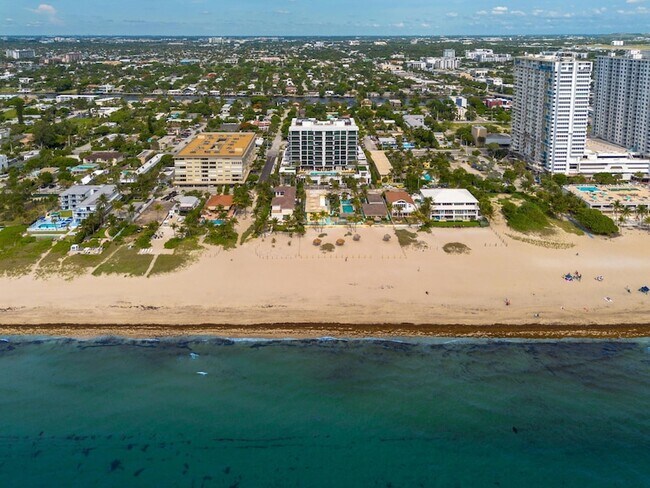 Foto del edificio - 305 Briny Ave