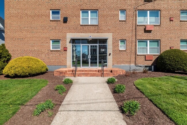 Building Photo - Fairview Street Apartments