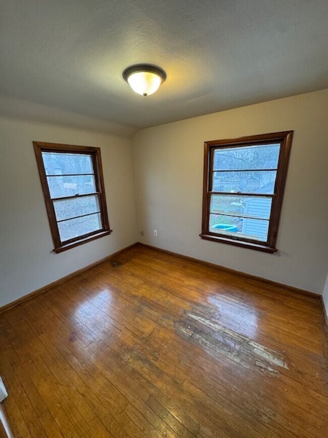 Foto del edificio - 1341 Fay Dr