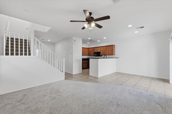 Foto del edificio - 6217 Blushing Willow St