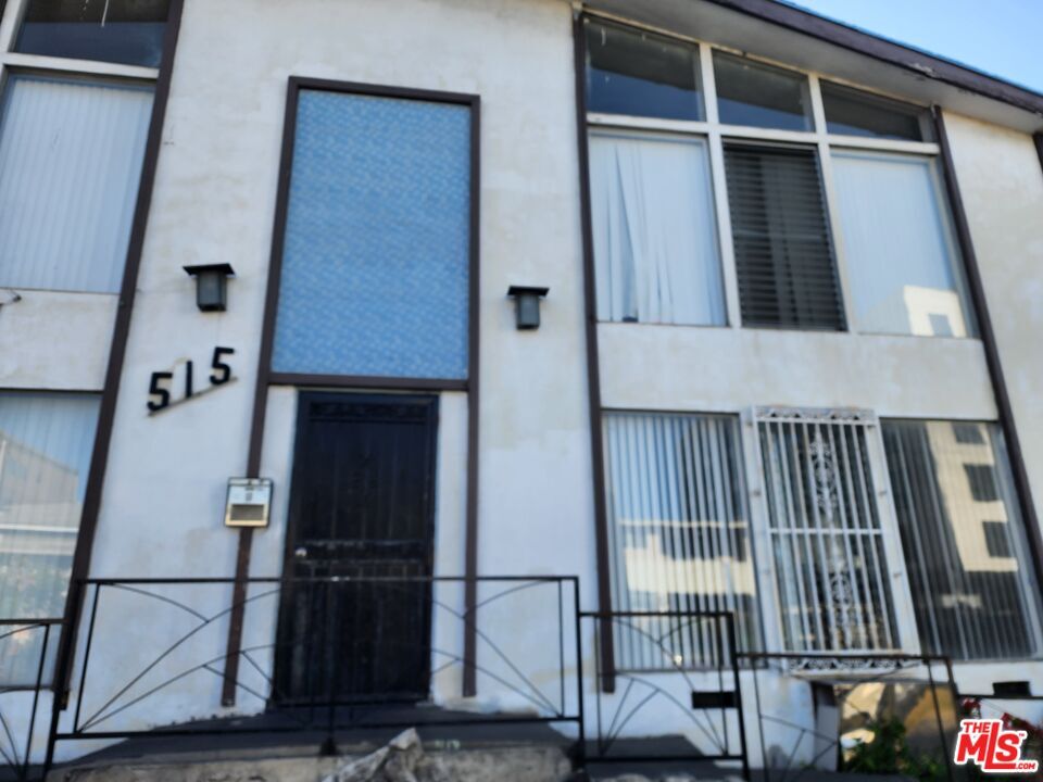 Foto principal - 515 S Manhattan Pl