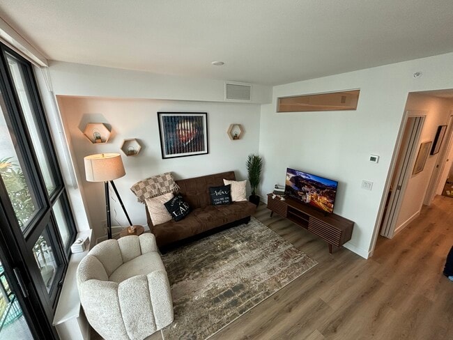 Building Photo - 1488 Bertram St