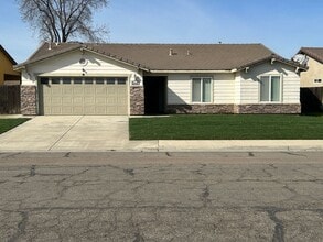 Building Photo - 2416 N Glacier Way