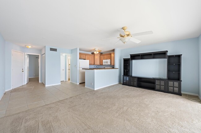 Building Photo - 400 Wilma Cir